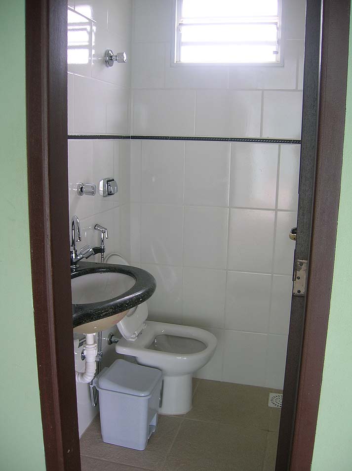 Image: banheiro2.jpg